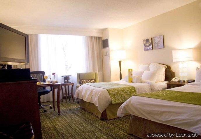 Huntsville Marriott At The Space & Rocket Center Room photo